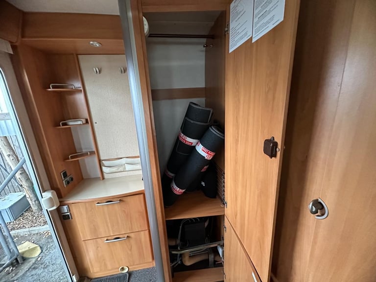 Hymer B544 5 berth  DIESEL MANUAL 2006/06