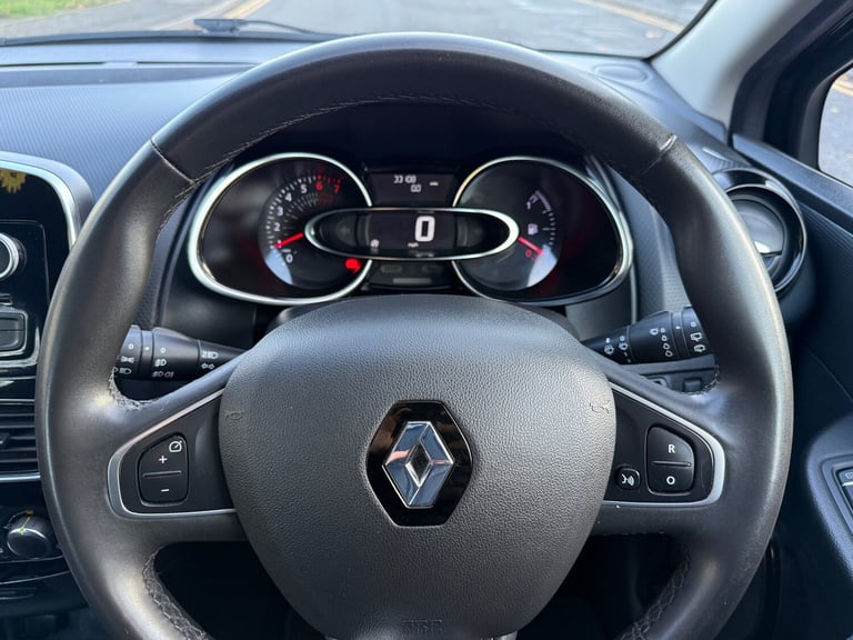 RENAULT CLIO 0.9 TCE 75 PLAY 5 DOOR BLACK EURO 6 2019