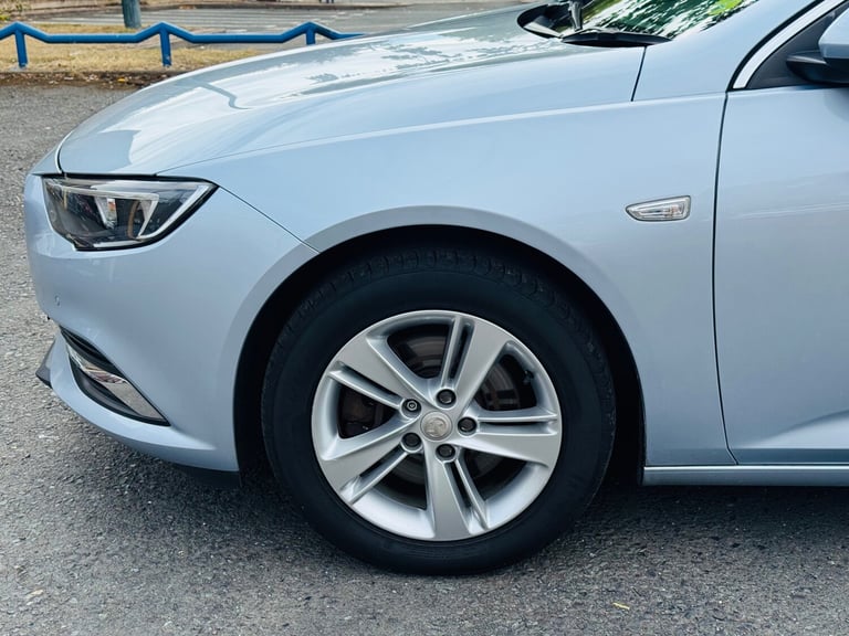 2017 Vauxhall Insignia TECH LINE NAV 5-Door Diesel