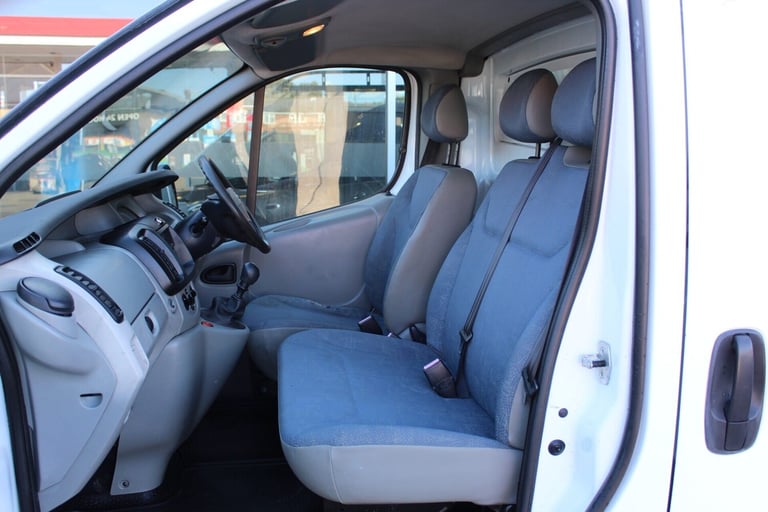 2006 Nissan Primastar SE 2900 LWB DCI SHR Panel Van Diesel Manual