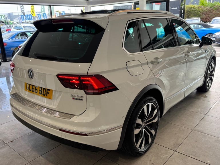  Volkswagen Tiguan 2.0 TDI BlueMotion Tech R-Line SUV 5dr Diesel DSG 4Motion Euro 6 (s/s) (150 Di...