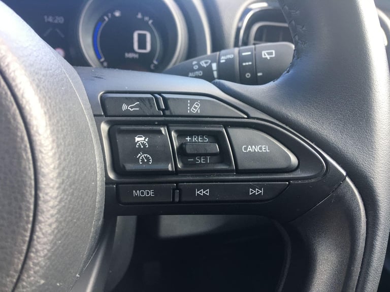 2023 Toyota Yaris Cross 1.5 VVT-h Icon SUV 5dr Petrol Hybrid E-CVT Euro 6 (s/s) (116 ps) HATCHBAC...