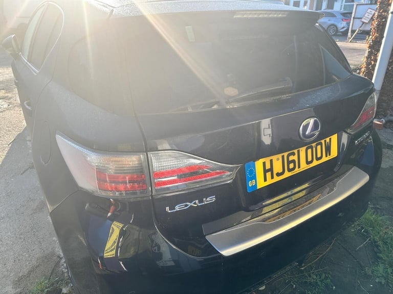 LEXUS CT 1.8 200H SE-L CVT EURO 5 SS 5DR 2011 Hybrid Automatic in Black