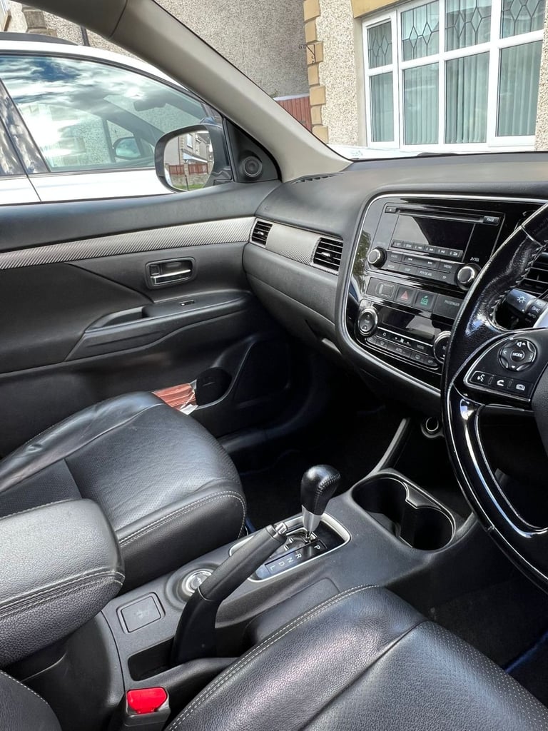 Mitsubishi Outlander 2016 (16) - 2.2 DI-D GX3 5dr Diesel Auto 4WD(Euro 6)*7 SEAT*
