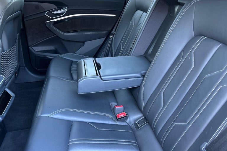 2021 Audi e-tron Sportback S line 55 quattro 300,00 kW ESTATE Electric Automatic