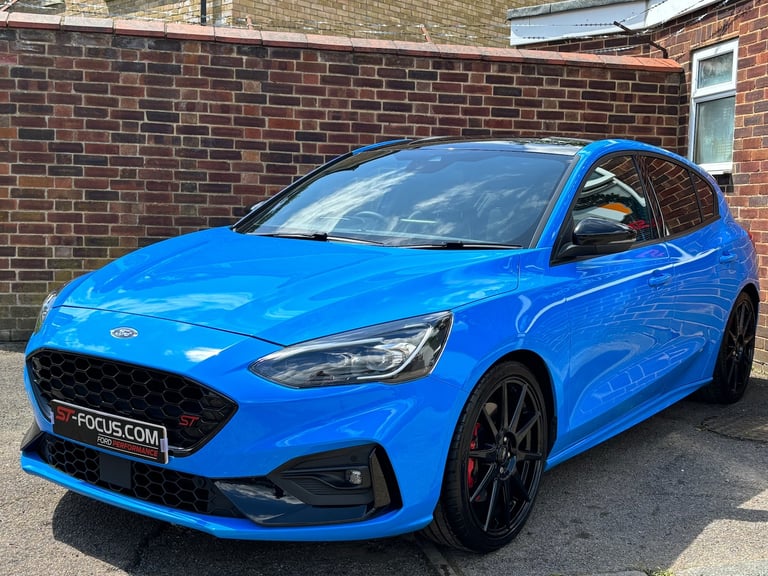 2021 Ford Focus 2.3T EcoBoost ST EDITION. 1 OWNER  ONLY 7 000 MILES  FULL FORD