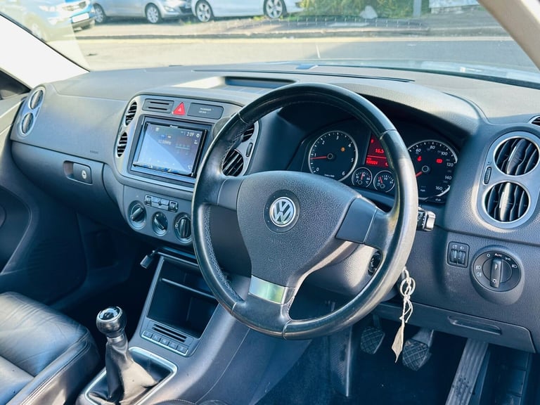 2009 Volkswagen Tiguan 2.0 TDI Sport 4WD Euro 4 5dr ESTATE Diesel Manual