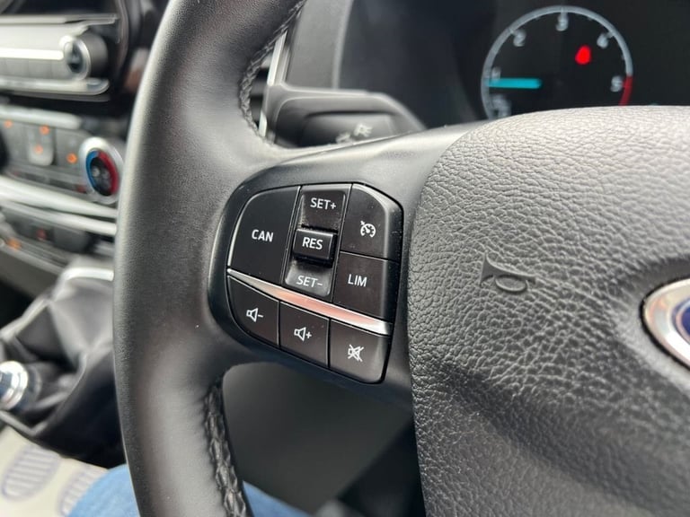 2023 Ford Transit Custom 2.0 300 EcoBlue Limited Panel Van 5dr Diesel Manual L2 H1 Euro 6 (s/s) (...