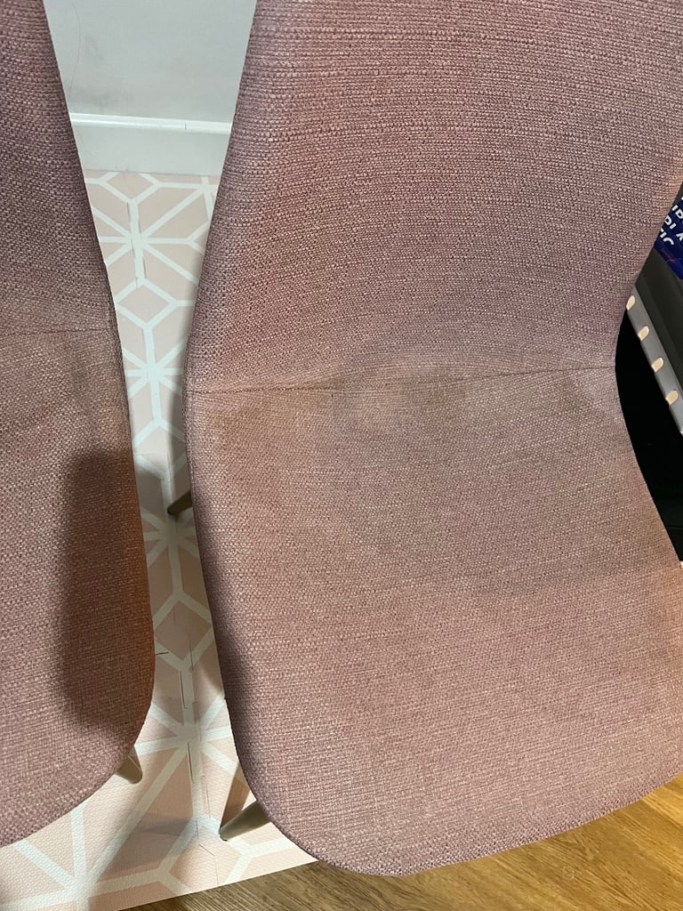 4 Dining Room Chairs - FREE