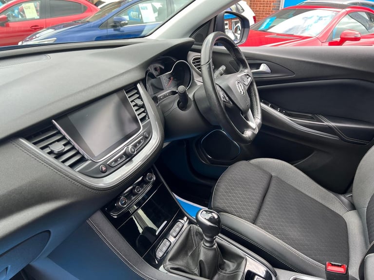 2020 Vauxhall Grandland X 1.2 Turbo SRi Nav Euro 6 (s/s) 5dr HATCHBACK Petrol Manual