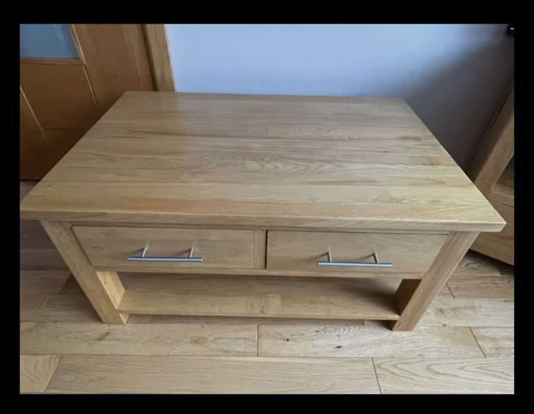 Samsung TV “40 , tv stand, coffee table, dvd