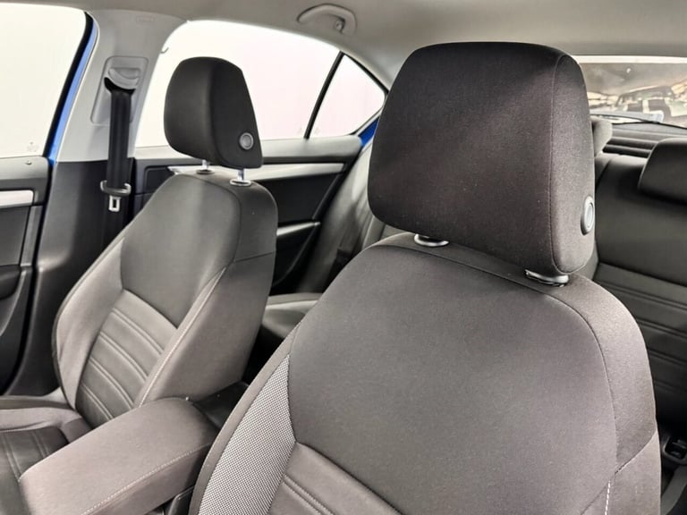 2019 Skoda Octavia 1.5 TSI GPF ACT SE TECHNOLOGY FIVE DOOR 150 BHP + PARKING SENSORS + APPLE P Ha...