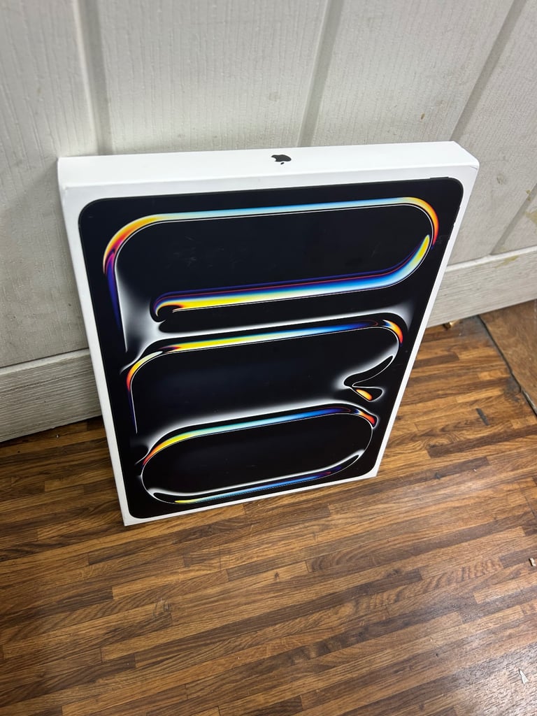 Brand new iPad pro M4 sealed box 13 inch with nano-texture glass 1TB  , 1 year Apple warranty black