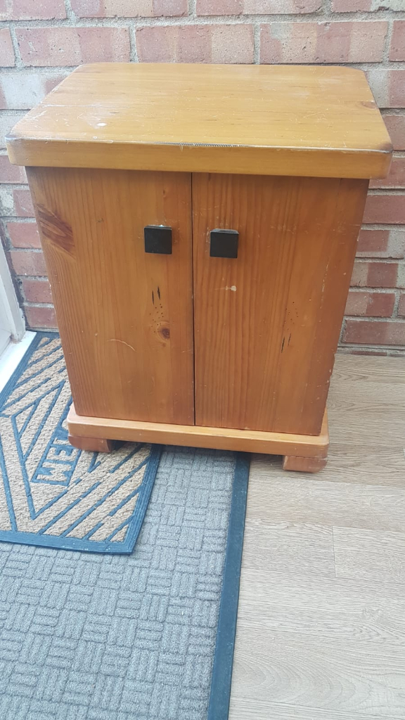 Solid Thick Pine TV/HIFI stand/cupboard - DELIVERY AVAILABLE