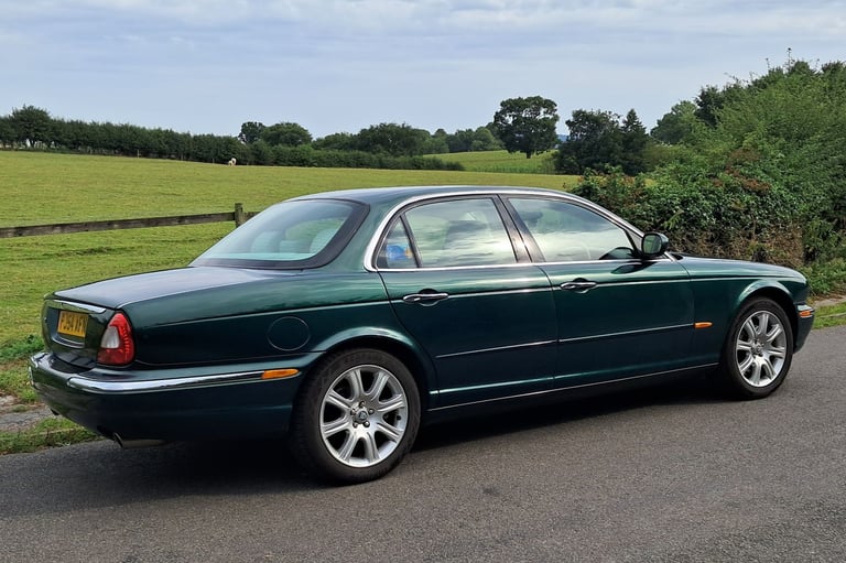 Jaguar XJ 350 SE 3.0 Petrol V6, Metallic Jaguar Racing Green, Full year no advisory MoT
