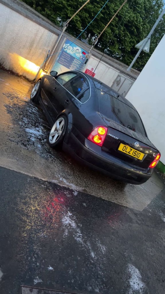 Volkswagen, PASSAT, Saloon, 2004, Manual, 1896 (cc), 4 doors