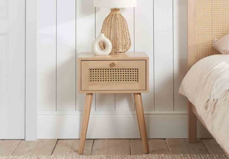 Bedside table 
