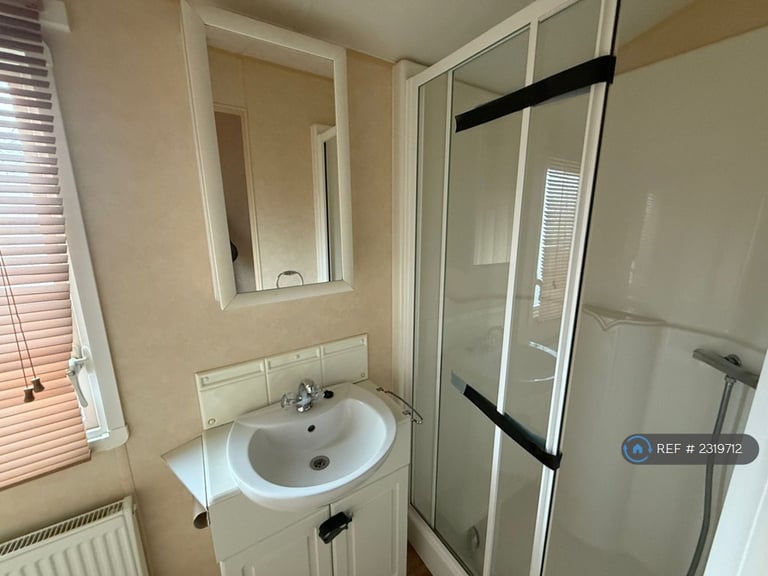 2 bedroom house in Pomphrey Hill, Bristol, BS16 (2 bed) (#2319712)