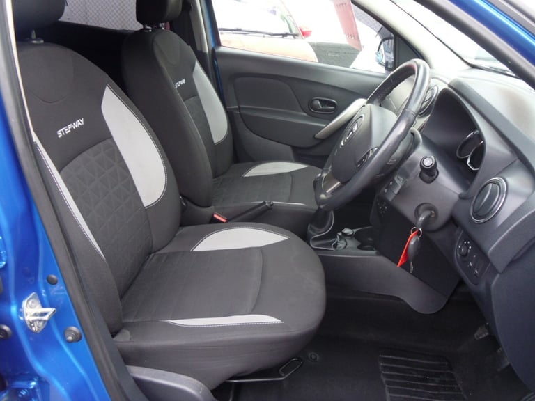 2014 Dacia Sandero Stepway 1.5 dCi Laureate 5dr HATCHBACK Diesel Manual
