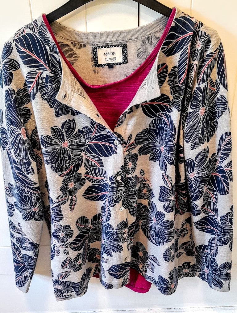 image for Cardigan and camisole 18