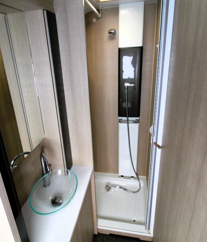 Adria adora 613 UT Thames 