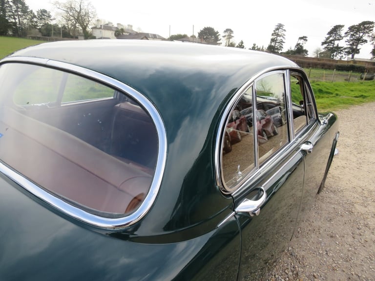 1968 Jaguar 420 4.2 MOD MANUAL Saloon Petrol Manual