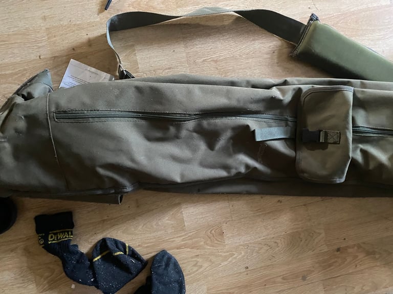 Trakker 5 rod quiver bag