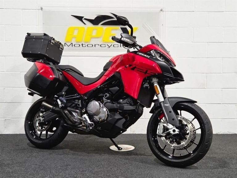 Ducati Multistrada S! AKRAPOVIC EXHAUST! HEATED GRIPS! SAT-NAV PREP!