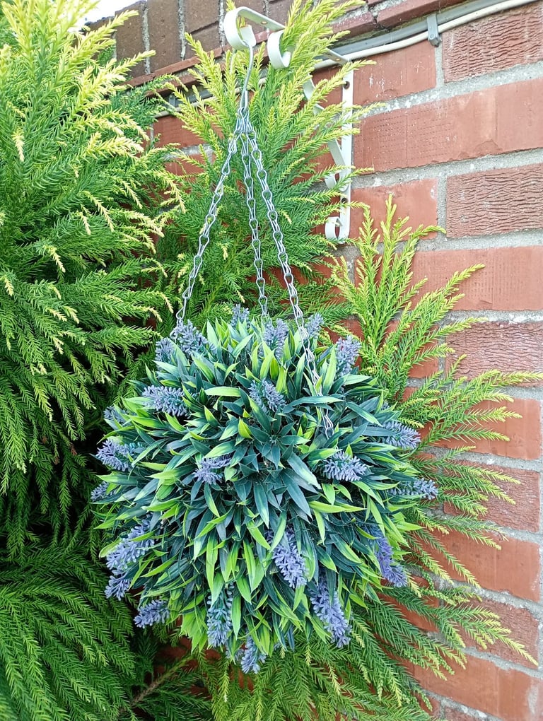 Lovely faux toppery flower balls | in Diss, Norfolk | Gumtree