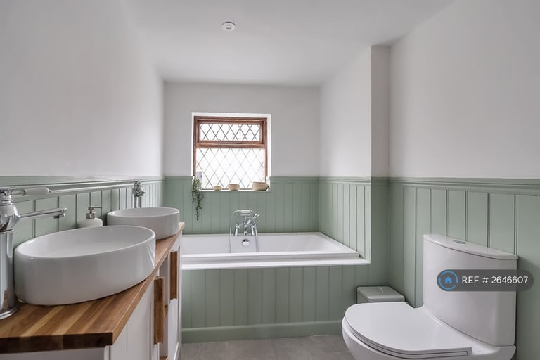 3 bedroom house in Totnes Road, Paignton, TQ4 (3 bed) (#2646607)