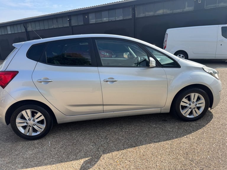 2012 Hyundai Ix20 1.6 Style Auto Euro 5 5dr MPV Petrol Automatic