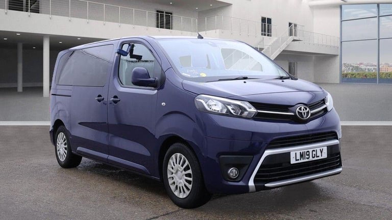 2019 Toyota PROACE CITY Verso 1.5D Shuttle Medium 5dr MPV DIESEL Manual