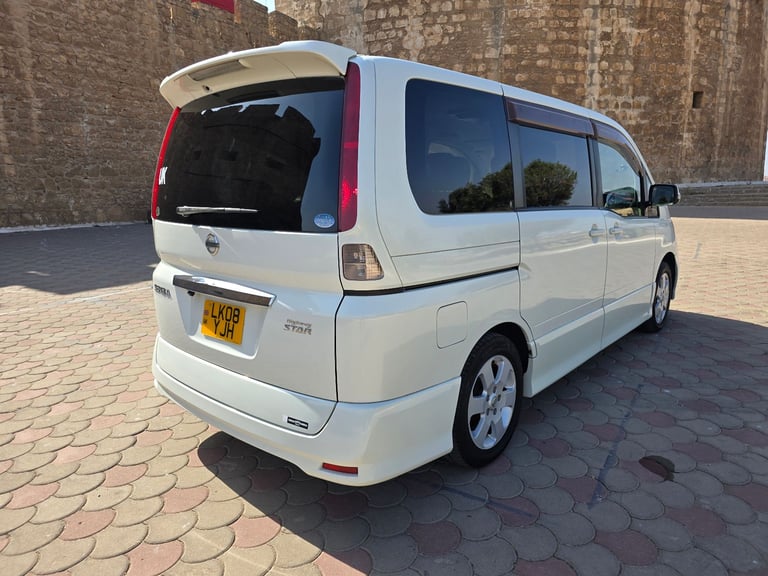 Nissan, 2008, 1990 (cc)