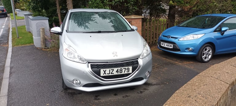Peugeot, 208, Hatchback, 2015, Manual, 1199 (cc), 3 doors