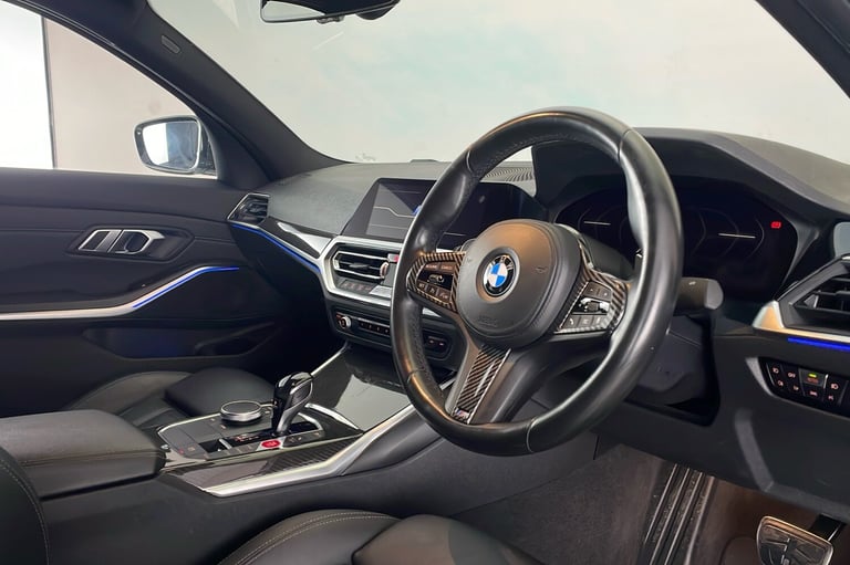  BMW 3 Series Saloon 2.0 320i M Sport Saloon 4dr Petrol Auto Euro 6 s/s 184 Ps