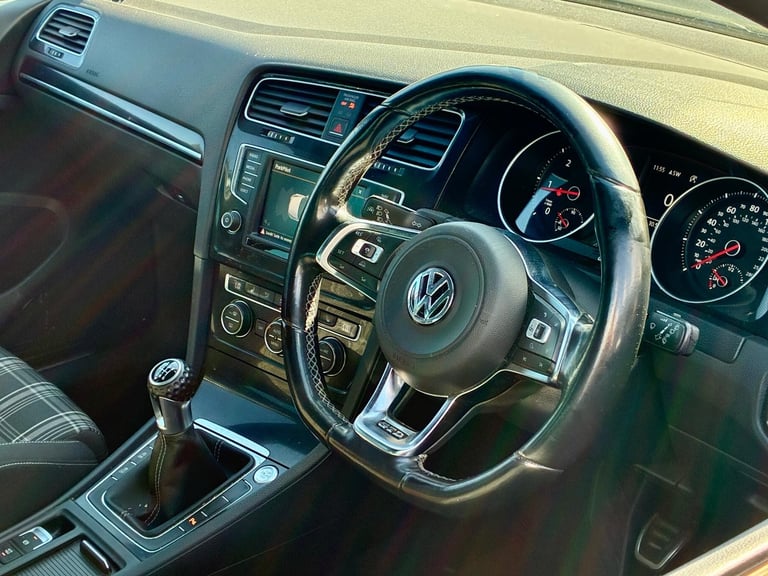 2015 Volkswagen Golf GTD 2.0 TDI **Nav - Heated Seats - Keyless - 60 MPG**