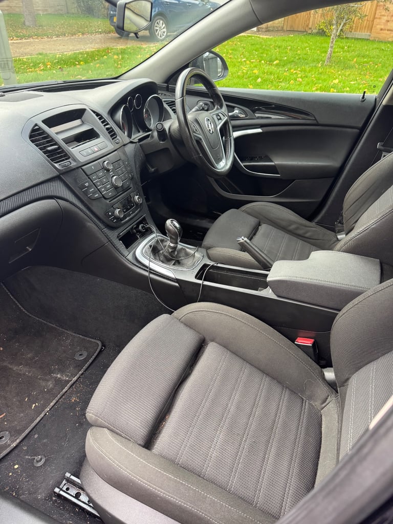 Vauxhall, INSIGNIA, Hatchback, 2009, Manual, 1956 (cc), 5 doors