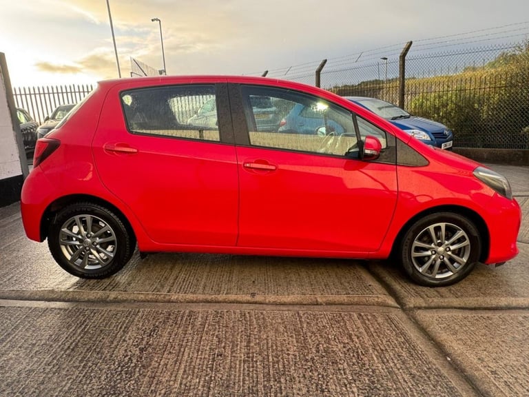 2015 65 TOYOTA YARIS 1.4 D-4D ICON HATCHBACK 5DR DIESEL MANUAL EURO 6 (90 PS) DI