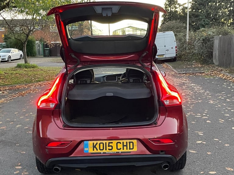 2015 Volvo V40 D4 [190] SE Lux Nav 5dr HATCHBACK DIESEL Manual