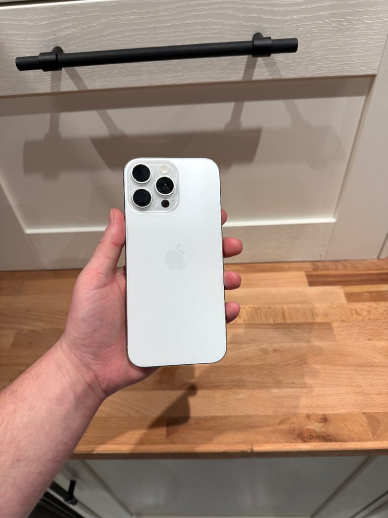 iPhone 16 Pro Max, 512GB, White Titaniun