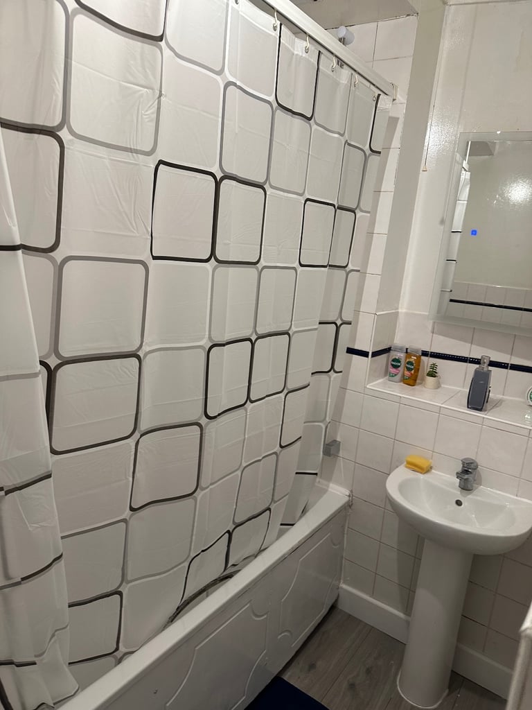 Ground floor 2 bed flat 