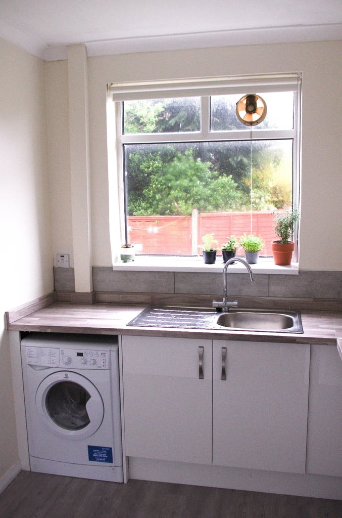 Lovely Double Room next to Freeman Hospital - No Deposit
