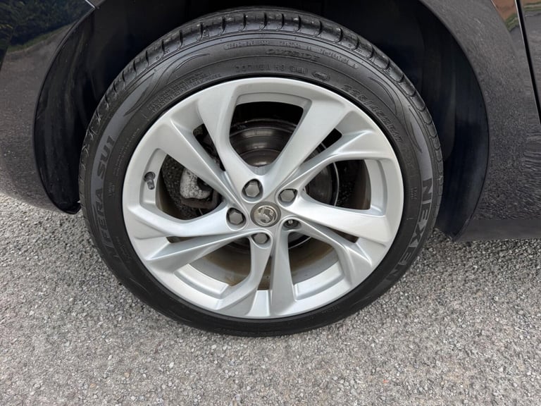 2018 Vauxhall Astra 1.4i Turbo SRi Euro 6 5dr HATCHBACK Petrol Manual