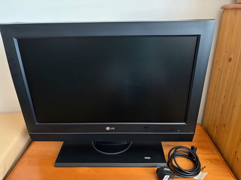 image for LG 26 inch LCD tv
