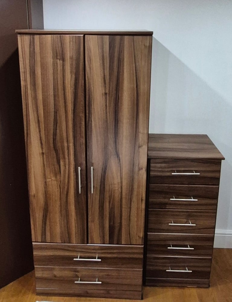 image for Wardrobe and chest of drawers 
