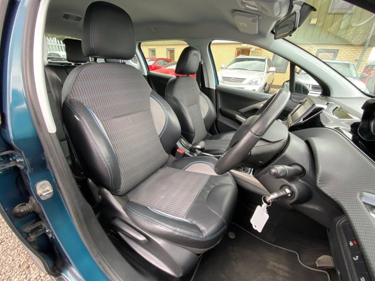 2015 Peugeot 2008 1.2 PureTech Urban Cross Euro 6 (s/s) 5dr HATCHBACK Petrol Manual