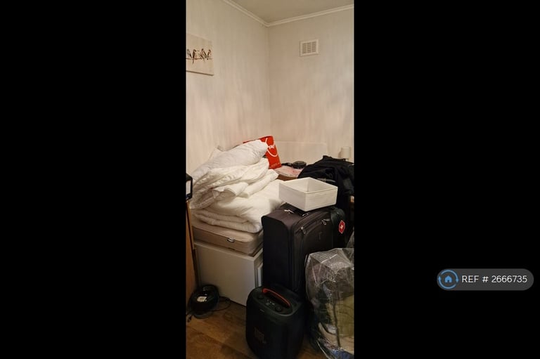 2 bedroom house in Elmore Road, Enfield, EN3 (2 bed) (#2666735)