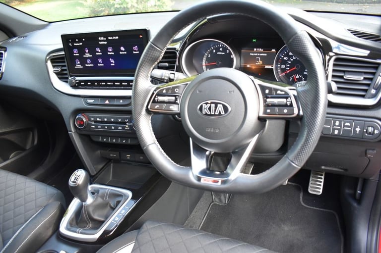 2021 21 KIA CEED 1.5 T-GDI GT-LINE HATCHBACK 5DR PETROL MANUAL EURO 6 (S/S) (158