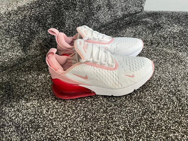 Nike - Pink Air Max 270 Trainers
