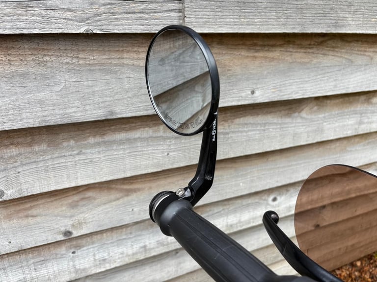 2023 / 23 Royal Enfield CLASSIC 350 £3250 Black 201 miles.